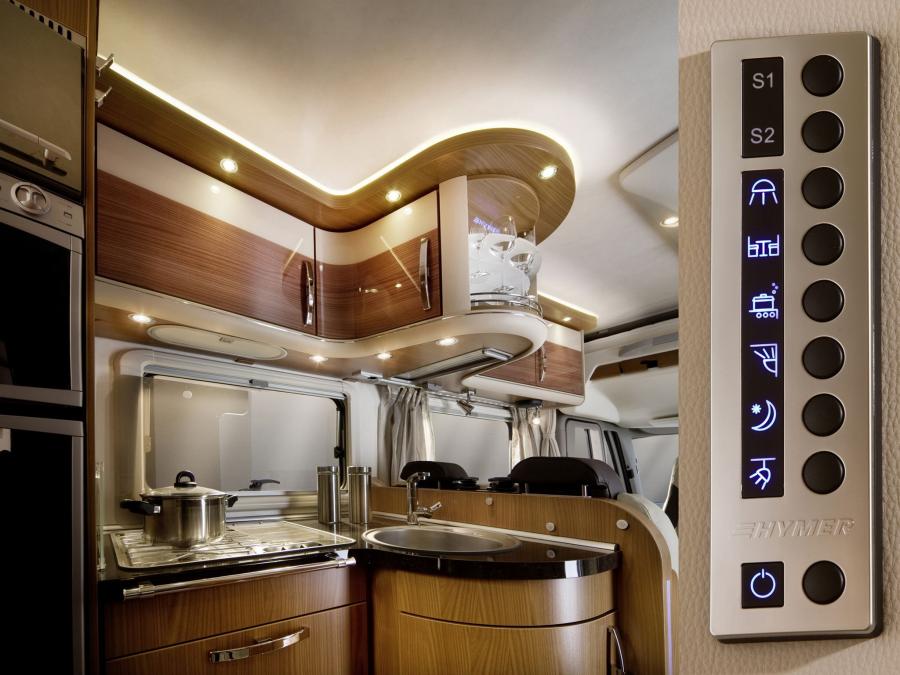 Интерьер Hymer B-Class SL Star Edition 2009 года  (фото 6 из 10)